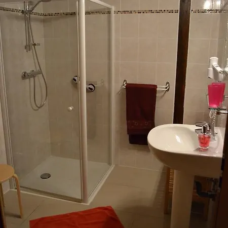 Alojamento de Acomodação e Pequeno-almoço D'hôtes S'burehiesel 3*